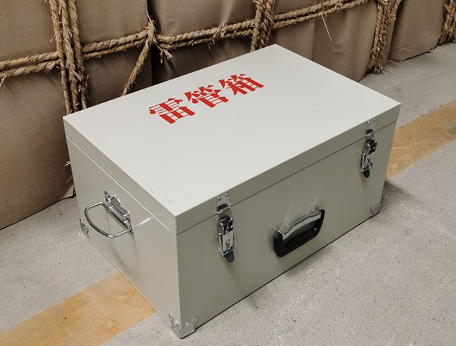 石棉如何正确使用爆破物品存放柜炸药箱等？