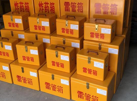 石棉玻璃钢雷管箱的使用寿命一般是多少？